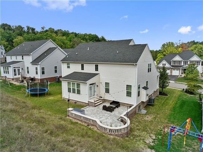 Building Photo - 4448 Walnut Ridge Cir