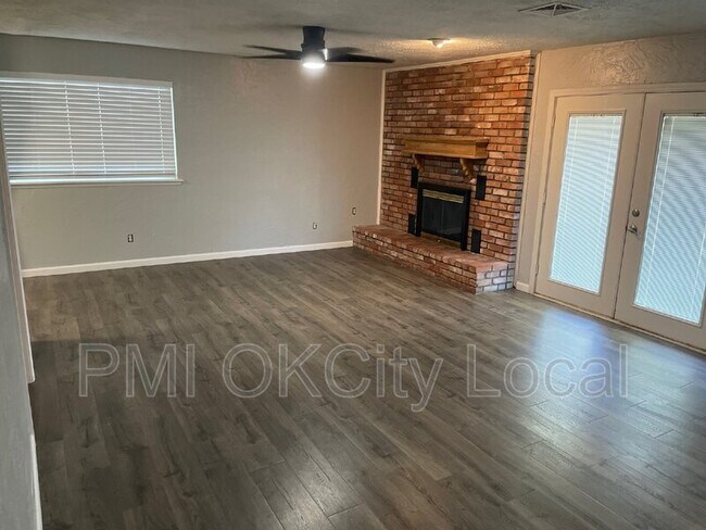 Foto del edificio - 3708 N Eagle Ln