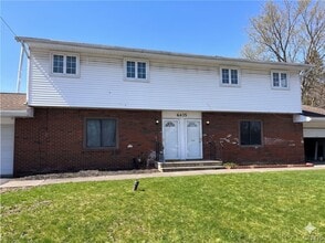 Building Photo - 6435 Wells Dr