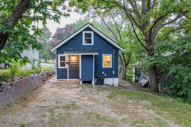 Photo - Fully Renovated 2BD/1BA – Modern Upgrades ... House