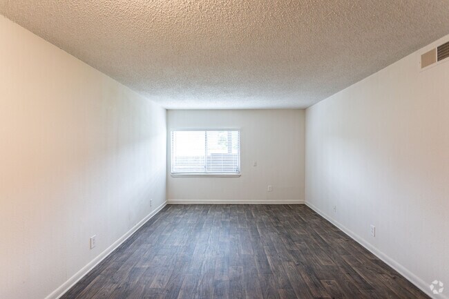 2HAB, 1BA - 850 ft² - Cityvue @5101