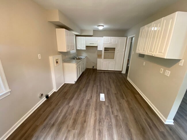 Building Photo - ***AVAILABLE NOW - TOTAL ELECTRIC - 3 Bedroom / 1 Bathroom Home for Rent in Columbus, GA***