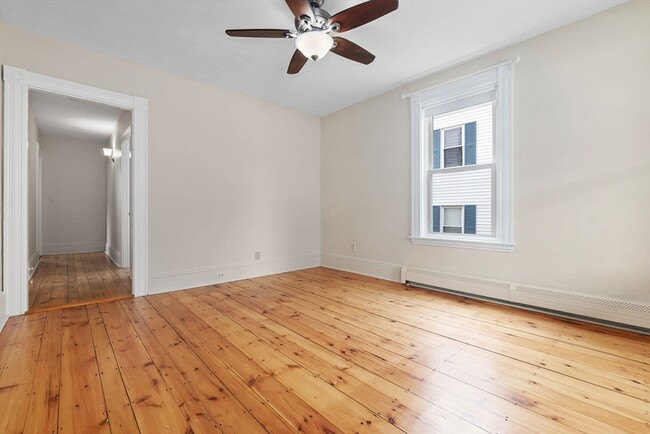 Building Photo - 17 Lothrop St
