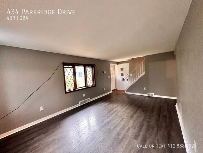 Foto del edificio - 4 Bedroom Newly Renovated House In Penn Hills
