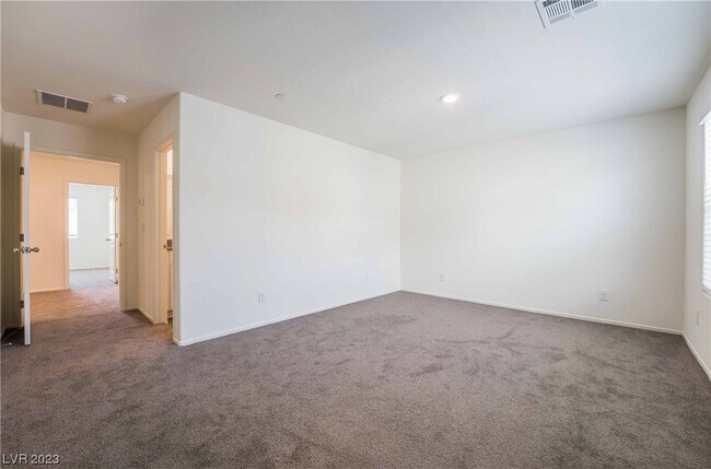 Foto del edificio - 7483 Coastal Ledge St