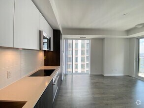 Building Photo - 8 Widmer St