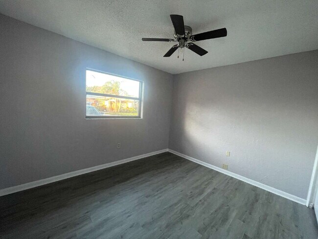 Foto del edificio - 2-Bedroom and 1-Bathroom Condo