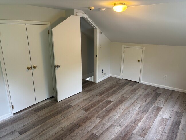 Foto del edificio - 412 Ruskey Ln