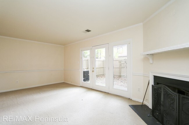 Building Photo - 1083 Willow Green Dr
