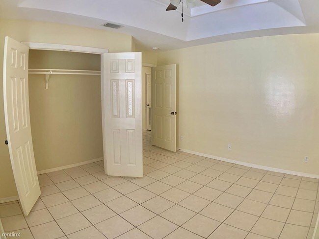 Foto del edificio - 2 br, 2 bath 4plex - 107 S Ridge Ln