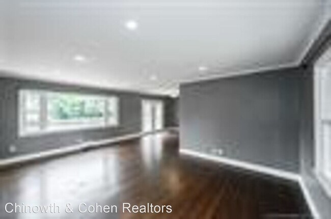 Foto del edificio - 3 br, 2 bath House - 3744 E 4th St