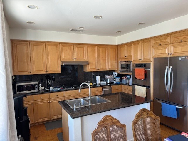 Building Photo - 704 Corte Sol