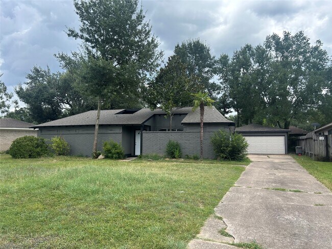 Foto del edificio - 15811 Pathfield Dr