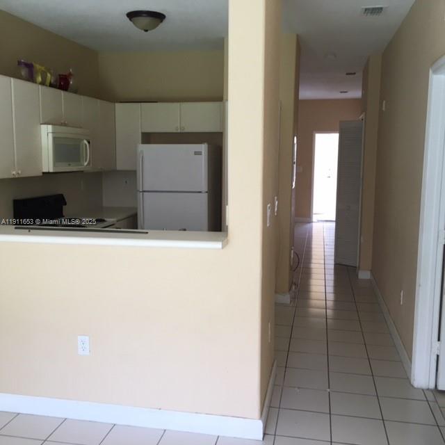 Foto del edificio - 1536 SE 25th St