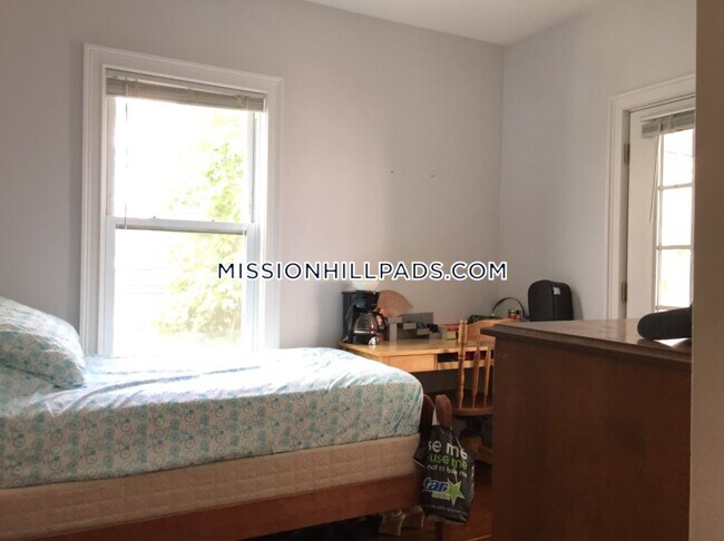 Foto del edificio - 177 Hillside St