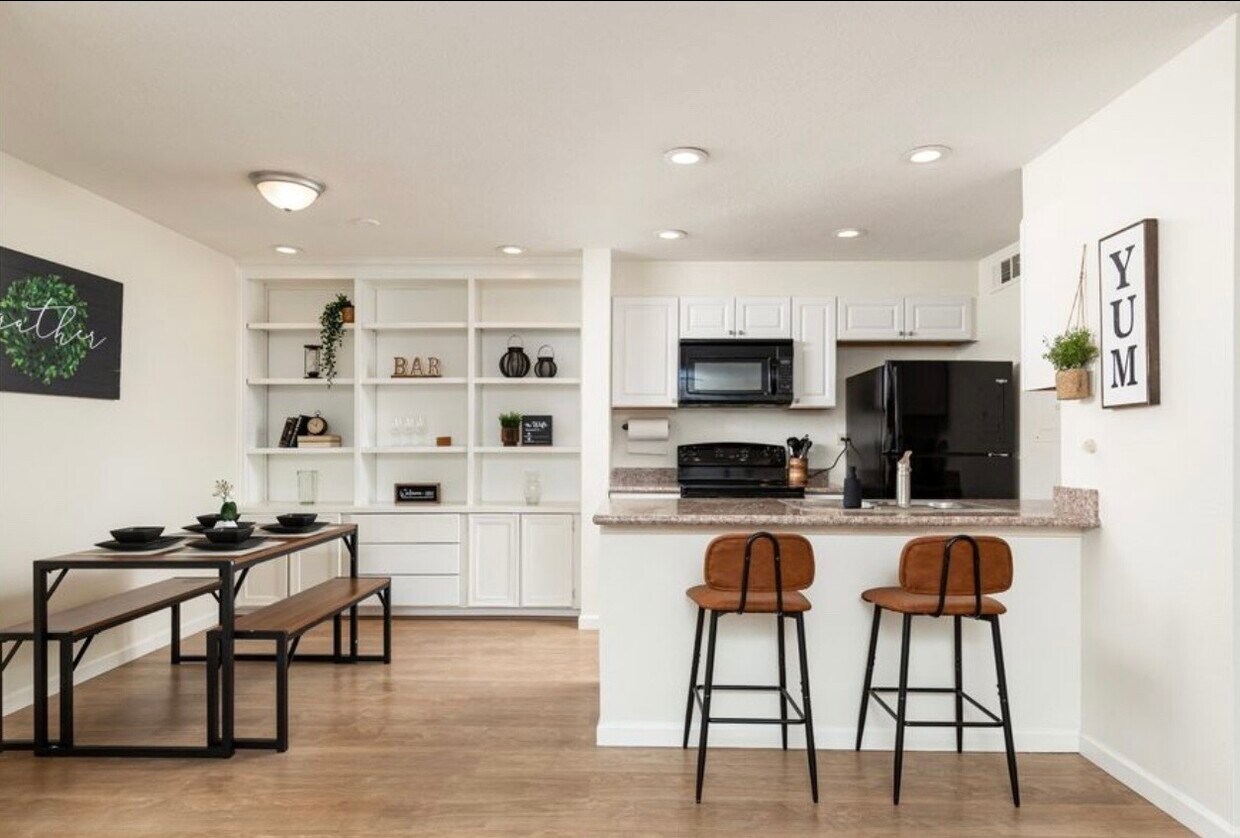 Photo - 8055 E Thomas Rd (Scottsdale, AZ)