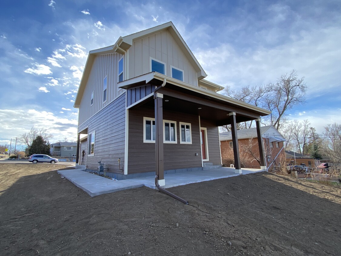 Back and Side of House (Fence and landscaping coming soon) - 1130 Swope Ave