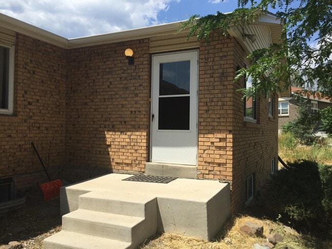 Photo - 16870 W 14th Pl House