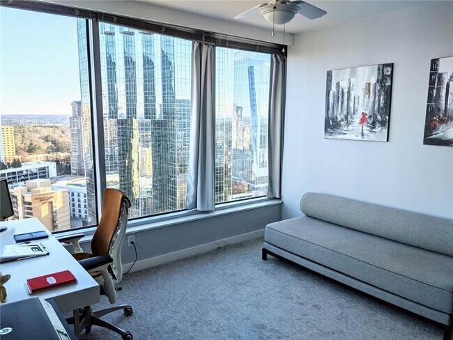 Foto del edificio - 3338 Peachtree Rd NE