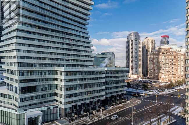 Building Photo - 415 Webb Dr