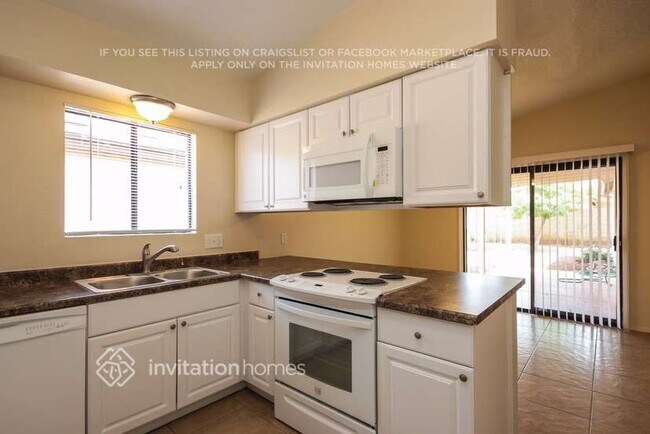 Foto del edificio - 11121 N 82nd Ln