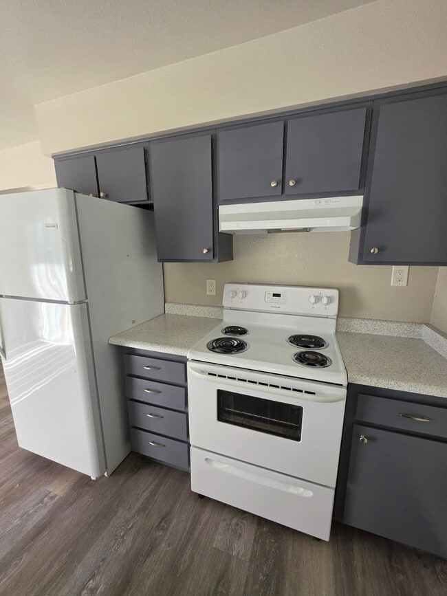 Building Photo - 4263 N Bengston Ave