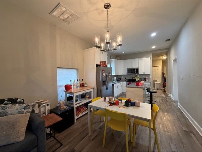 Foto del edificio - 2341 W Walnut St