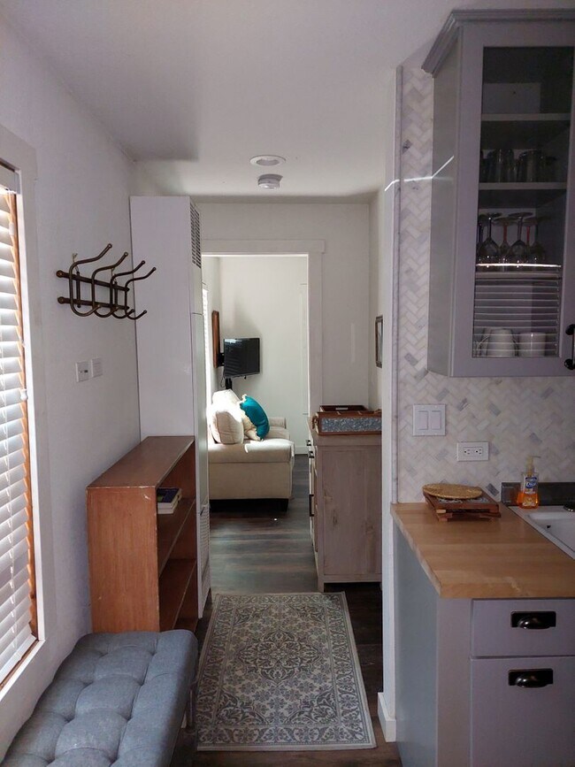 Foto del edificio - 1061 Echo Rd