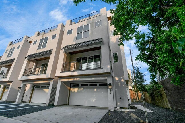 Foto del edificio - 1316 Eberhard St