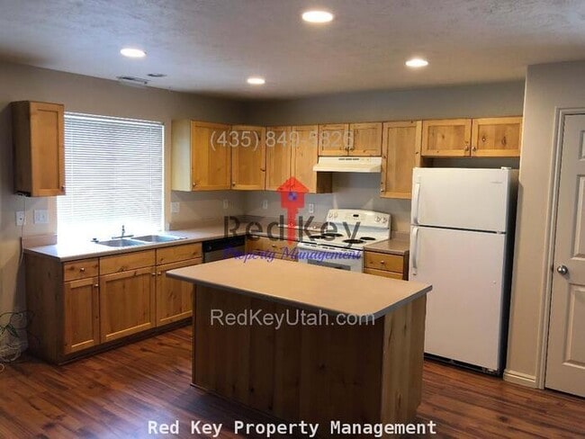 Building Photo - Durocher Dr. Single Family Home