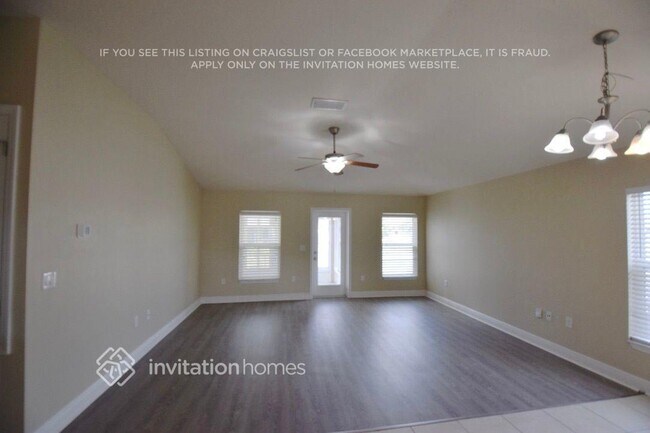 Building Photo - 6035 Serene Pl