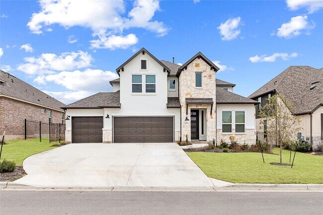 Foto del edificio - 682 Two Creeks Ln