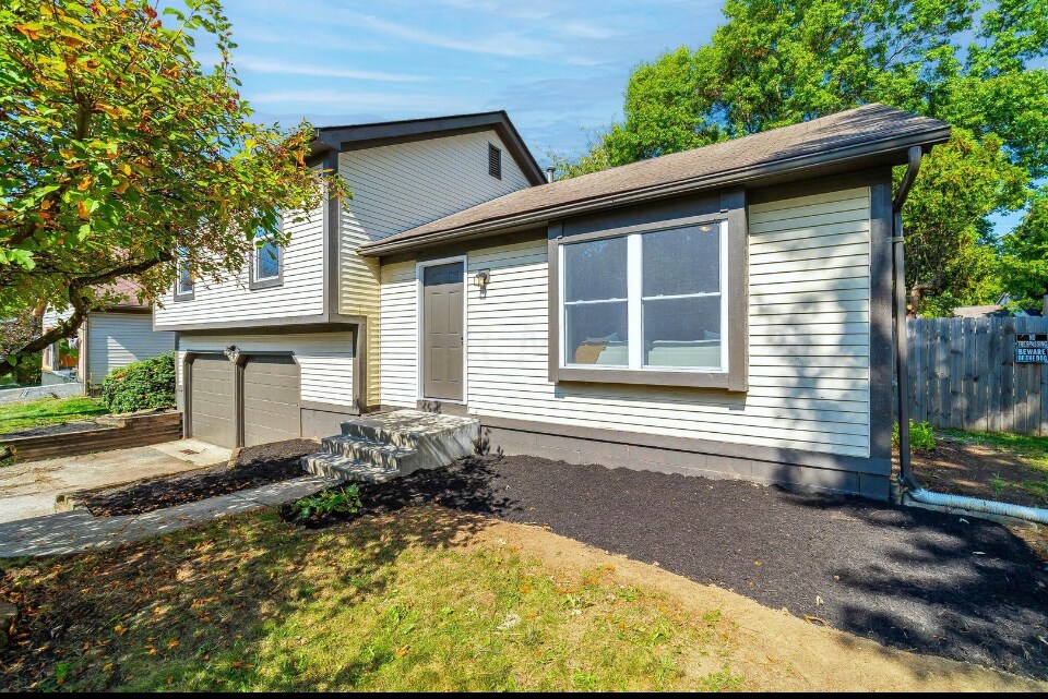 5252 Wagon Wheel Ln, Gahanna, OH 43230 House Rental in Gahanna, OH