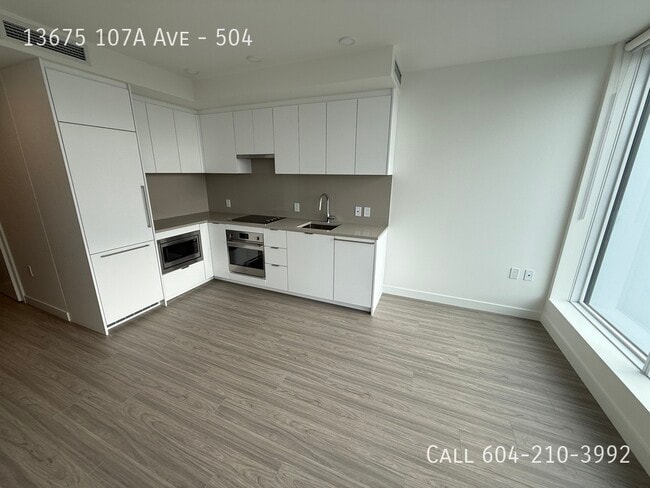 Photo du bâtiment - Sophisticated Condo at the Flamingo!