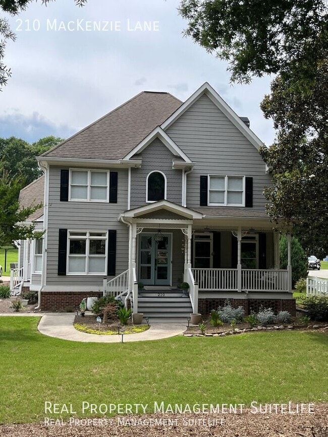 Building Photo - 210 MacKenzie Ln