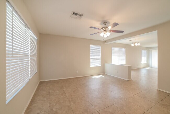 Foto del edificio - 3131 W Park St