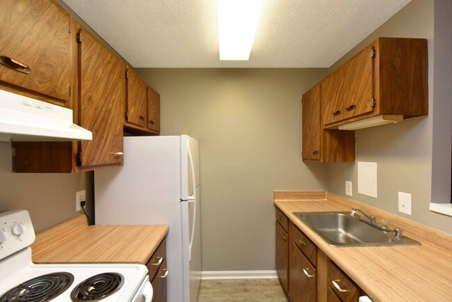 White Appliances - Keystone Apartments