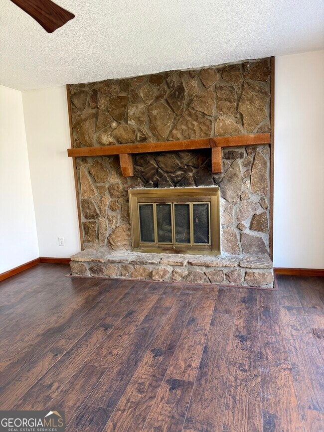 Building Photo - 6206 Westridge Trce