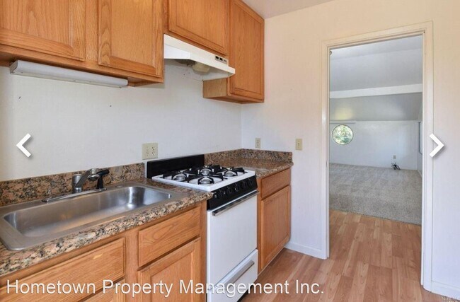 Building Photo - Studio, 1 bath House - 121  Pleasant Ave