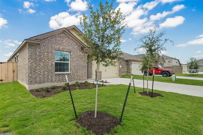 Foto del edificio - 102 Sebring Cir