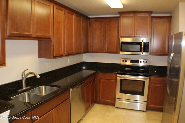 Foto del edificio - 4017 Meander Pl