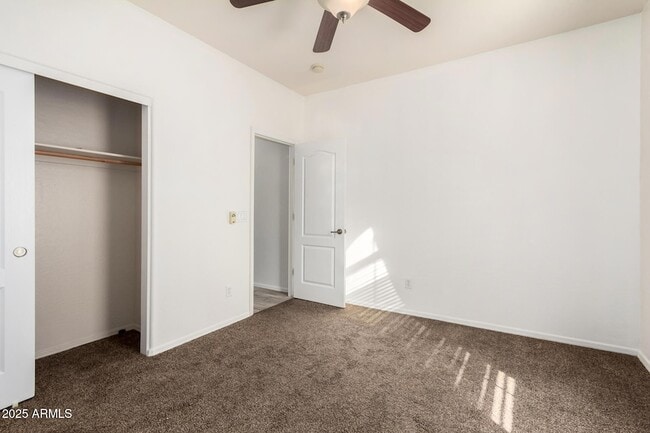 Foto del edificio - 21090 E Munoz St