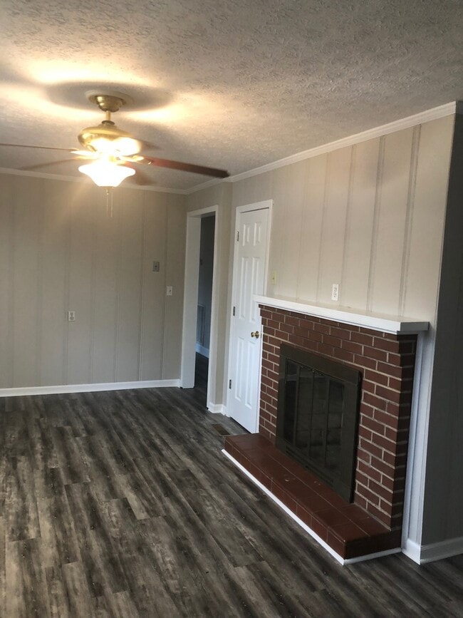 Building Photo - Great 3 bedroom in Potter Gray school district!