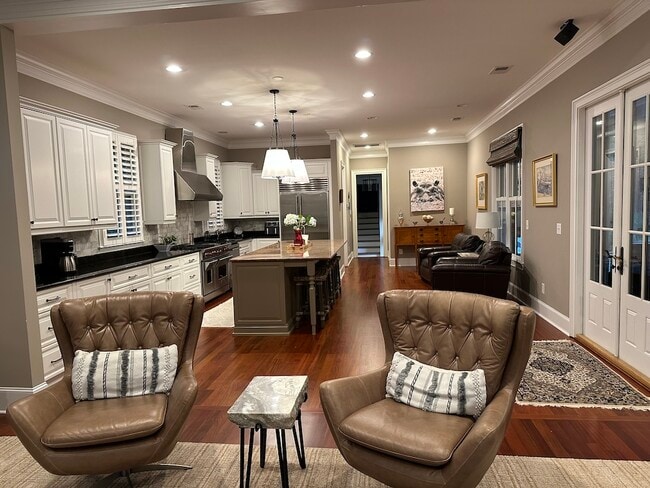 Foto del edificio - 722 Bounty Square Dr