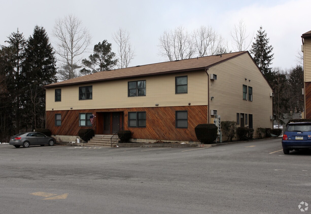Primary Photo - Lakeside Manor Apartments