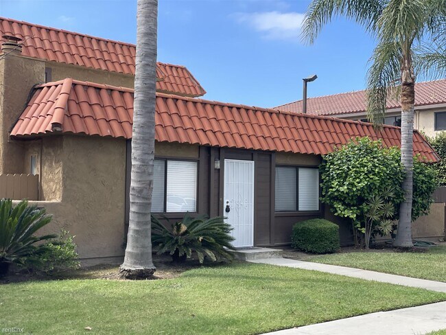 Foto del edificio - 3 br, 2 bath 4plex - 8072 Constantine Drive A