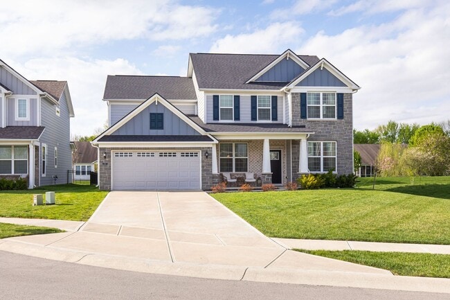 Building Photo - 6787 Oakcrest Dr