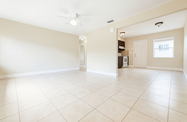 Building Photo - 5417/5419 Fourth Ave