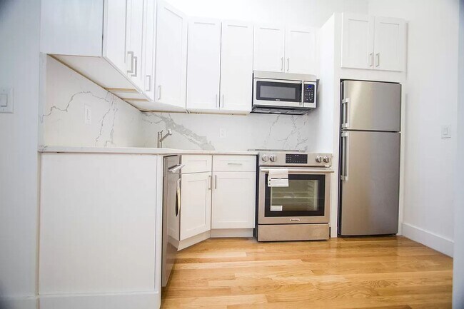 Building Photo - 1063 Bedford Ave