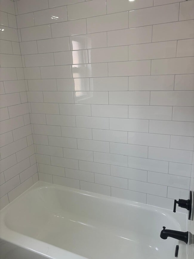 Building Photo - 400 Midland Ave